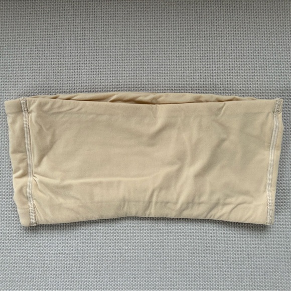 SKIMS Fits Everybody Bandeau in Sand - Picture 9 of 10